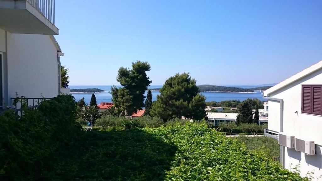 Apartments Mare 2 Hvar Town Luaran gambar