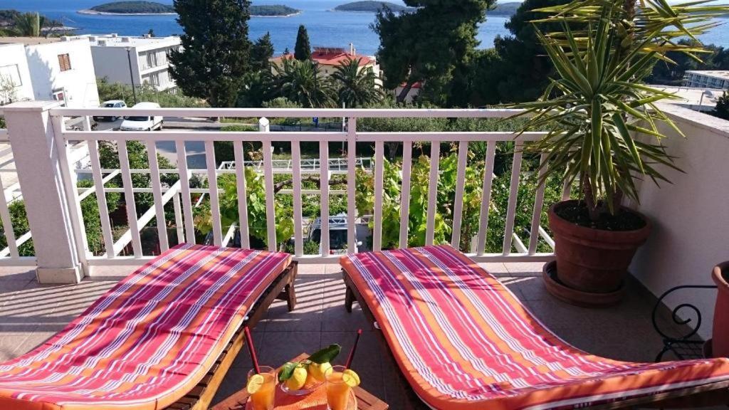 Apartments Mare 2 Hvar Town Luaran gambar